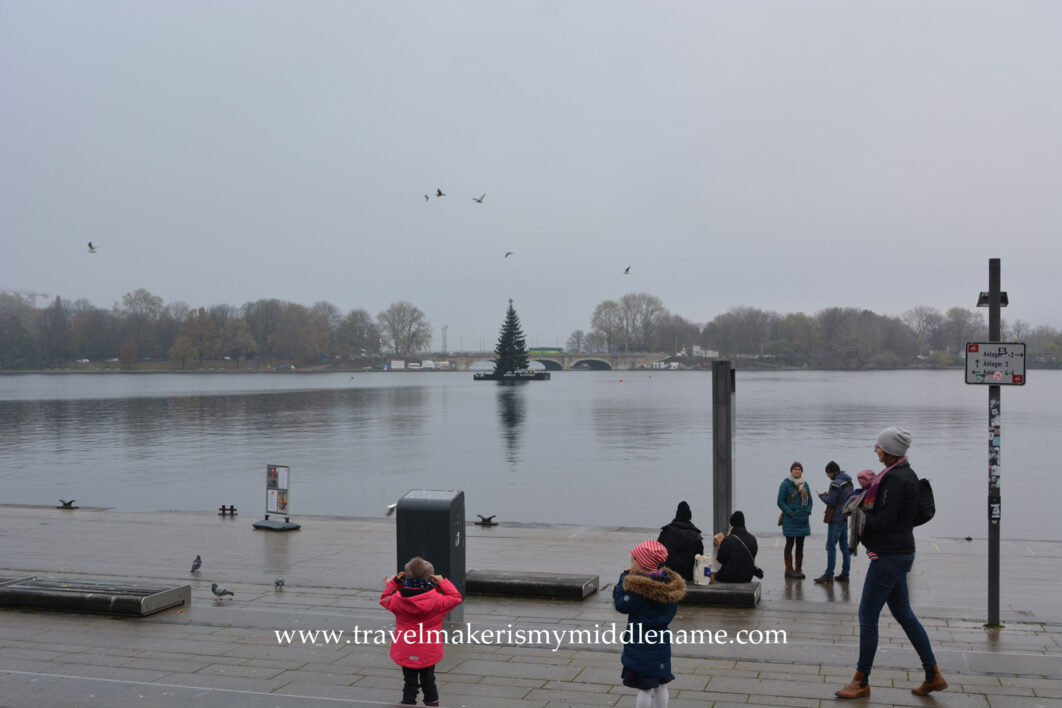 The Christmas tree in the water at Jungfernstieg, Hamburg looks a lot better at night when lit up