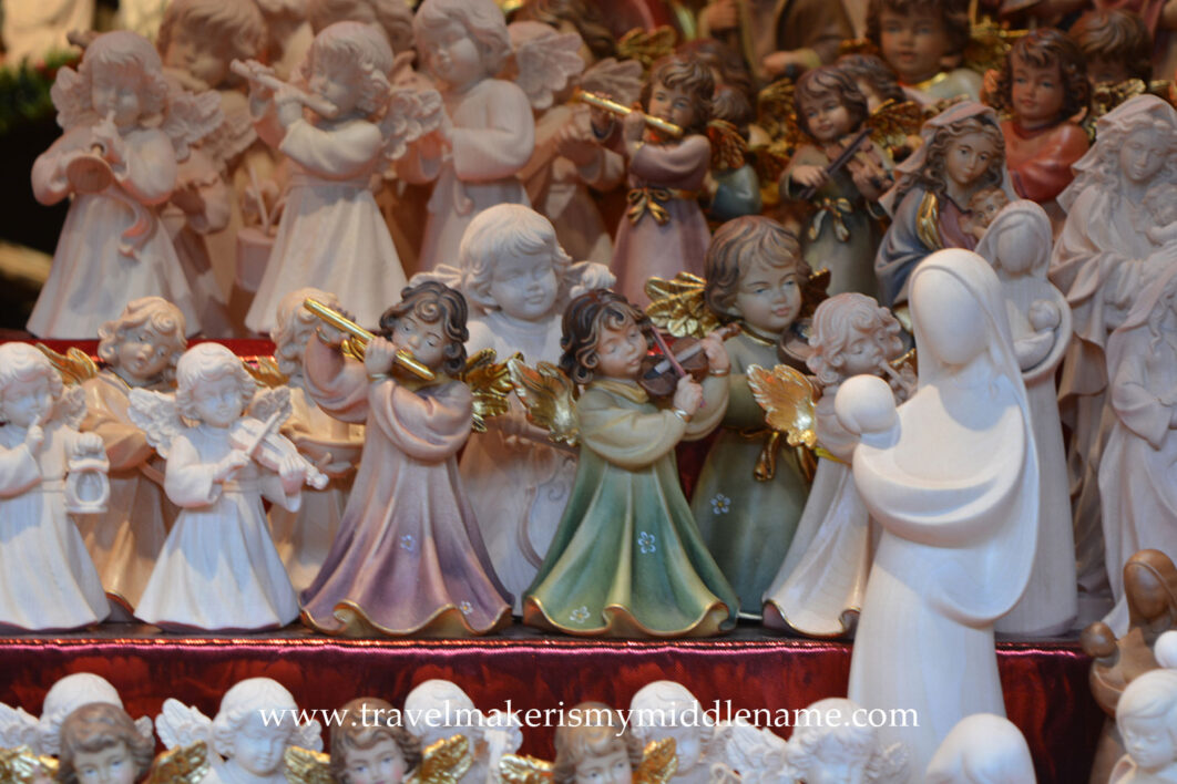Ceramic figurines of children playing the flute