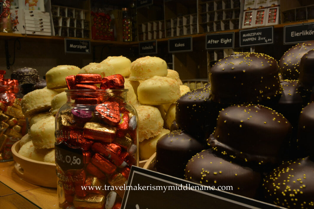 White and dark chocolates at the Lübeck Christmas market