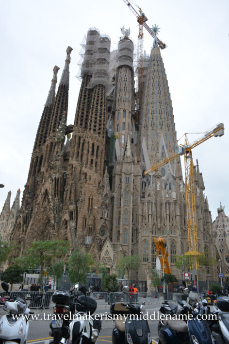 Full Guide to Visiting La Sagrada Familia Church in Barcelona, Spain